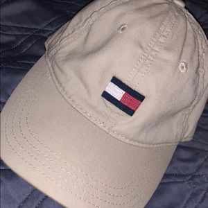 Vintage Beige Tommy Hilfiger hat